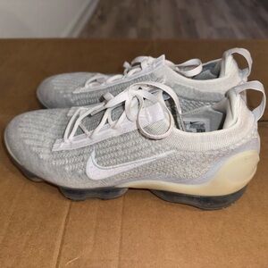 Nike Air Vapormax Women’s Size 10